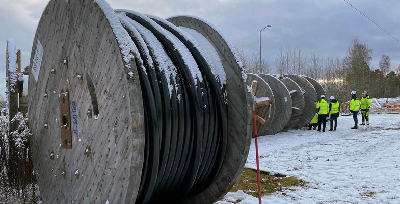 cable drums outdoor snow